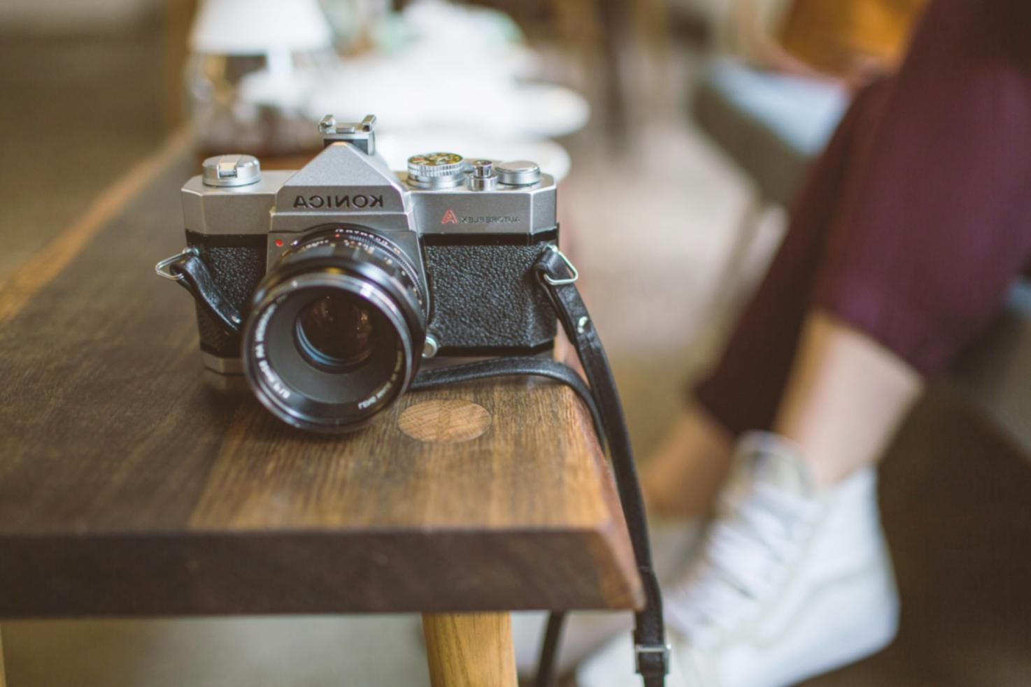 Sessione di revisione progetto con istruttore e studenti